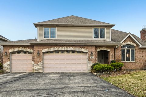 Tiny photo for 160 Lincoln Street, Roselle, IL 60172 (MLS # 12573951)