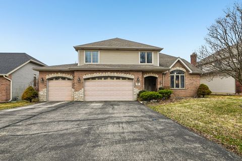 Tiny photo for 160 Lincoln Street, Roselle, IL 60172 (MLS # 12573951)