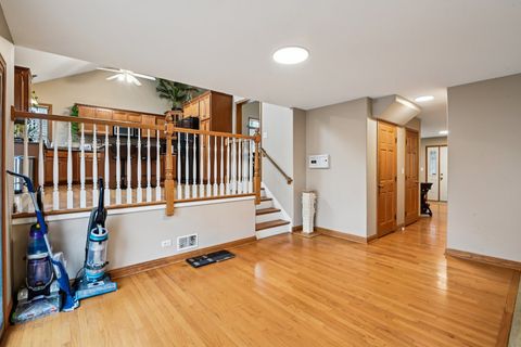 Tiny photo for 160 Lincoln Street, Roselle, IL 60172 (MLS # 12573951)