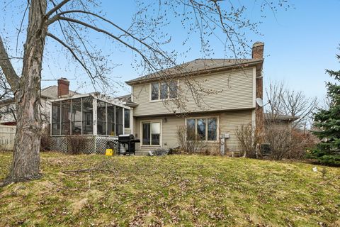 Tiny photo for 160 Lincoln Street, Roselle, IL 60172 (MLS # 12573951)