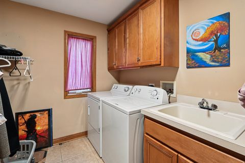 Tiny photo for 160 Lincoln Street, Roselle, IL 60172 (MLS # 12573951)