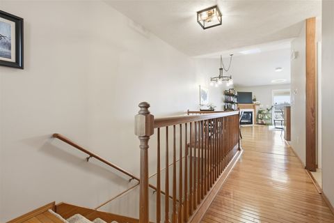 Tiny photo for 39 Oak Park Road, Bloomington, IL 61701 (MLS # 12584101)