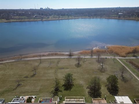 Tiny photo for 39 Oak Park Road, Bloomington, IL 61701 (MLS # 12584101)