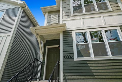 Photo of 6552 S Evans Avenue, Chicago, IL 60637 (MLS # 12553243)