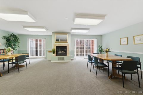 Tiny photo for 147 Hunt Club Drive #147, St. Charles, IL 60174 (MLS # 12592232)