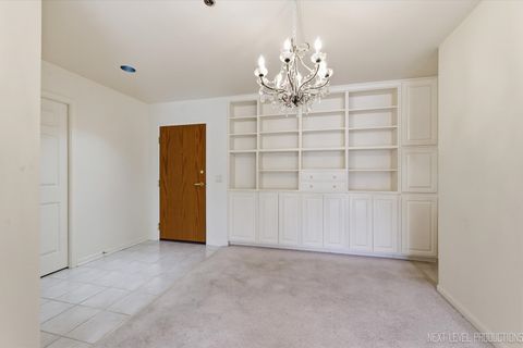 Tiny photo for 147 Hunt Club Drive #147, St. Charles, IL 60174 (MLS # 12592232)