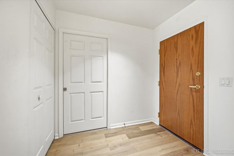 Tiny photo for 147 Hunt Club Drive #147, St. Charles, IL 60174 (MLS # 12592232)