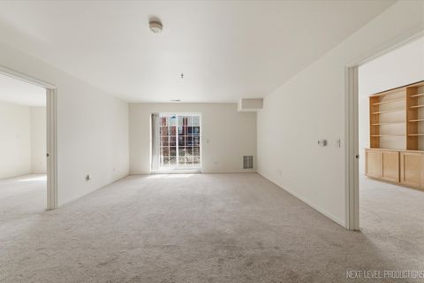 Tiny photo for 147 Hunt Club Drive #147, St. Charles, IL 60174 (MLS # 12592232)