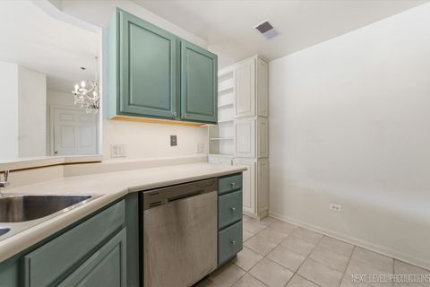 Tiny photo for 147 Hunt Club Drive #147, St. Charles, IL 60174 (MLS # 12592232)