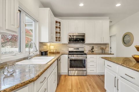 Tiny photo for 767 Aster Drive, Gurnee, IL 60031 (MLS # 12534597)