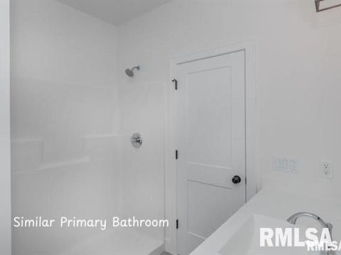 Tiny photo for 4757 WILLOW Circle, Davenport, IA 52806 (MLS # QC4269463)