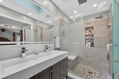Tiny photo for 17W041 Deerpath Road, Bensenville, IL 60106 (MLS # 12771917)