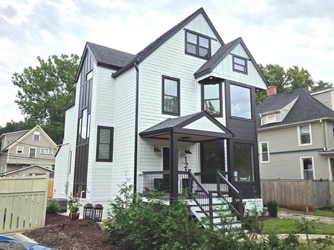 Tiny photo for 121 N Kensington Avenue, La Grange, IL 60525 (MLS # 12774083)