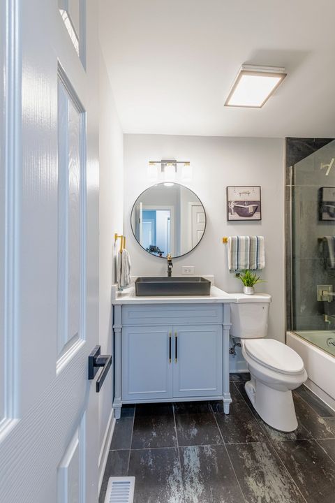 Tiny photo for 72 Braemar Drive, Elk Grove Village, IL 60007 (MLS # 12489959)