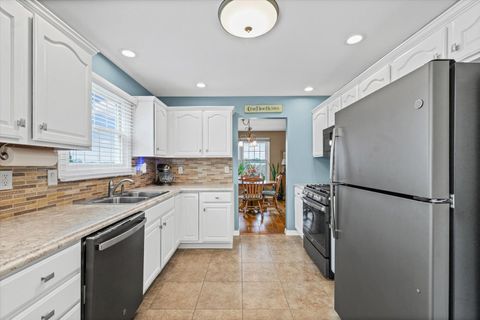 Tiny photo for 2523 Windward Boulevard #2523, Champaign, IL 61821 (MLS # 12613616)