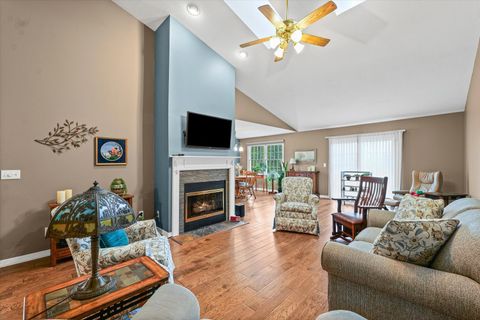 Tiny photo for 2523 Windward Boulevard #2523, Champaign, IL 61821 (MLS # 12613616)