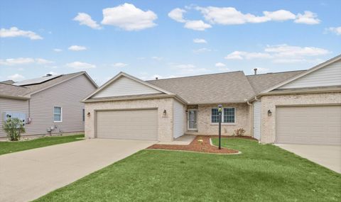 Tiny photo for 2523 Windward Boulevard #2523, Champaign, IL 61821 (MLS # 12613616)