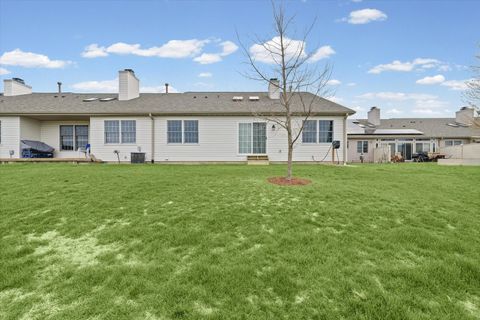 Tiny photo for 2523 Windward Boulevard #2523, Champaign, IL 61821 (MLS # 12613616)