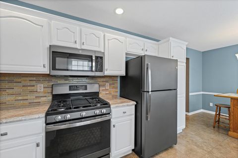 Tiny photo for 2523 Windward Boulevard #2523, Champaign, IL 61821 (MLS # 12613616)