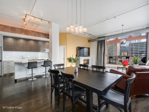 Tiny photo for 360 W ILLINOIS Street #8F, Chicago, IL 60654 (MLS # 12602247)