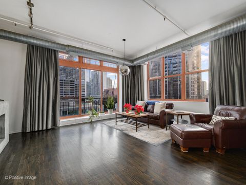 Tiny photo for 360 W ILLINOIS Street #8F, Chicago, IL 60654 (MLS # 12602247)