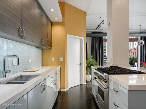 Tiny photo for 360 W ILLINOIS Street #8F, Chicago, IL 60654 (MLS # 12602247)