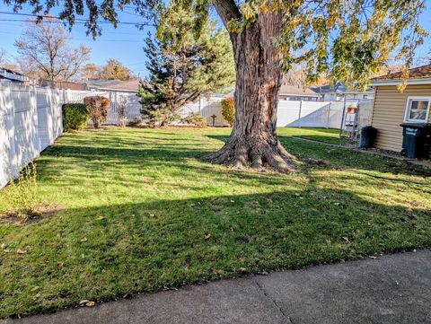 Tiny photo for 17913 William Street, Lansing, IL 60438 (MLS # 12591727)