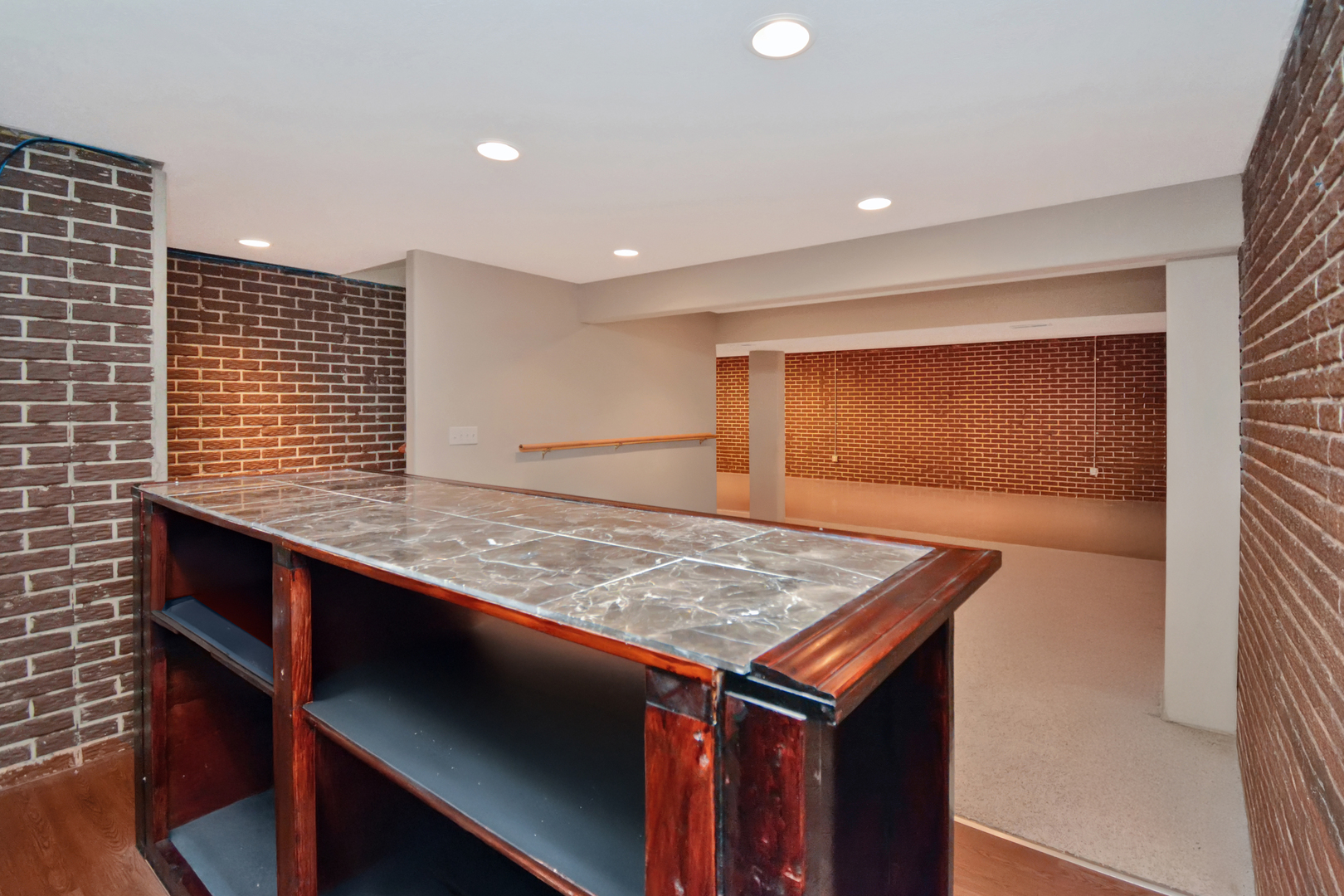 Bloomington, Illinois 61704, United States, 3 Bedrooms Bedrooms, ,3 BathroomsBathrooms,Residential,Contingent,186219