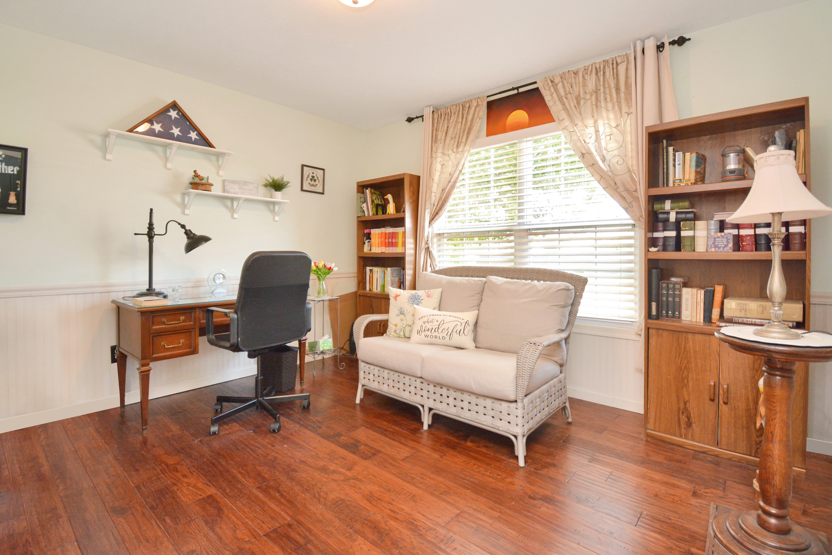 Bloomington, Illinois 61704, United States, 3 Bedrooms Bedrooms, ,3 BathroomsBathrooms,Residential,Contingent,186219