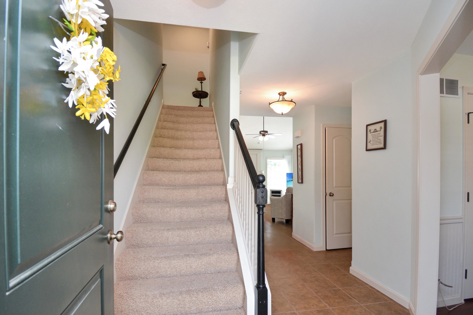 Bloomington, Illinois 61704, United States, 3 Bedrooms Bedrooms, ,3 BathroomsBathrooms,Residential,Contingent,186219