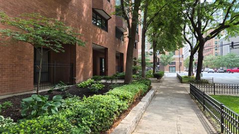 Tiny photo for 899 S Plymouth Court #704, Chicago, IL 60605 (MLS # 12477075)