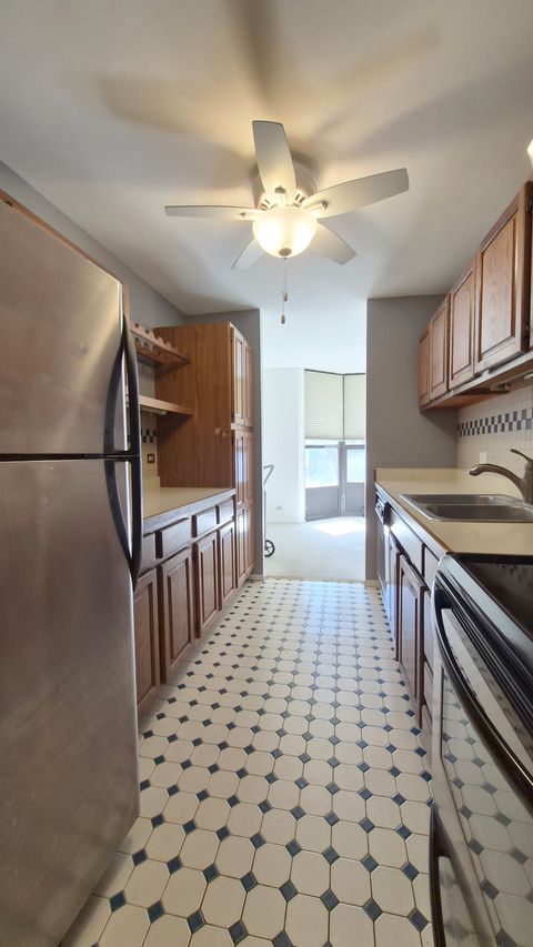 Tiny photo for 899 S Plymouth Court #704, Chicago, IL 60605 (MLS # 12477075)