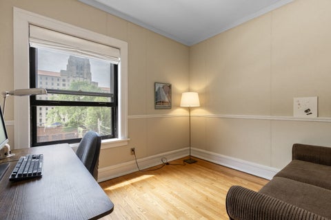 Tiny photo for 1419 E 58TH Street #3W, Chicago, IL 60637 (MLS # 12689453)