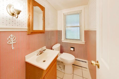 Tiny photo for 412 S Banbury Road, Arlington Heights, IL 60005 (MLS # 12742713)