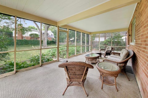 Tiny photo for 412 S Banbury Road, Arlington Heights, IL 60005 (MLS # 12742713)