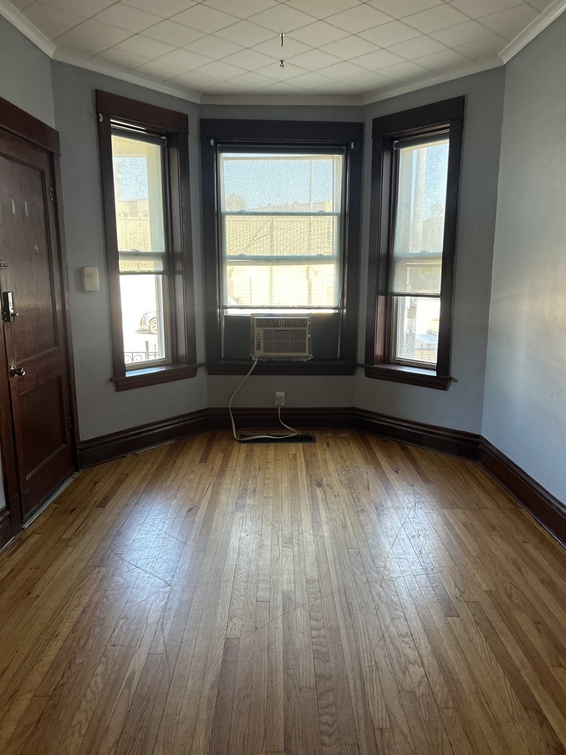 3530 N Elston Avenue 1