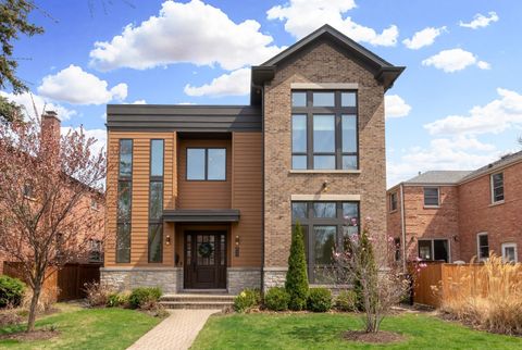 Photo of 230 N Delphia Avenue, Park Ridge, IL 60068 (MLS # 12614369)