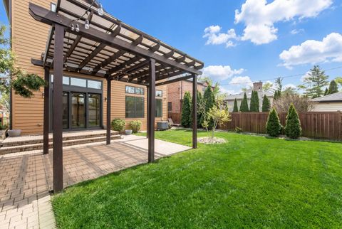 Tiny photo for 230 N Delphia Avenue, Park Ridge, IL 60068 (MLS # 12614369)