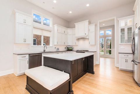 Tiny photo for 230 N Delphia Avenue, Park Ridge, IL 60068 (MLS # 12614369)