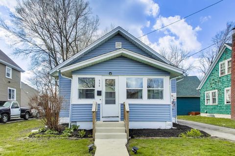 Photo of 534 N May Street, Aurora, IL 60506 (MLS # 12612344)