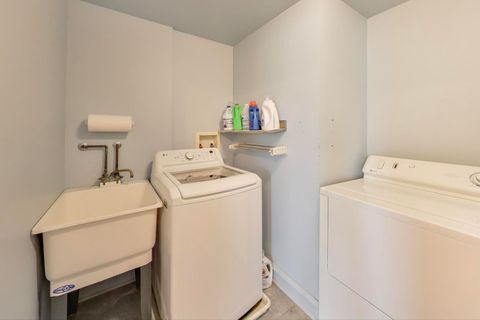 Tiny photo for 586 S Saylor Avenue, Elmhurst, IL 60126 (MLS # 12439537)
