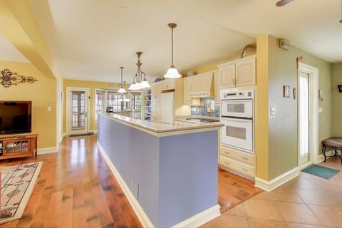 Tiny photo for 586 S Saylor Avenue, Elmhurst, IL 60126 (MLS # 12439537)
