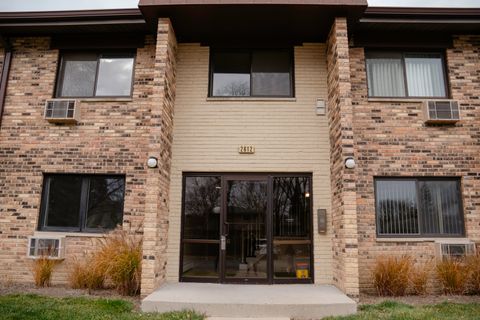 2612 N Windsor Drive 201 Arlington Heights IL 60004