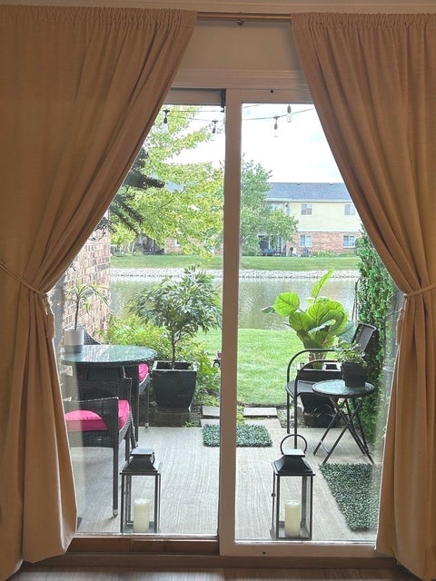 Tiny photo for 7236 Cottonwood Court #A, Willowbrook, IL 60527 (MLS # 12771431)