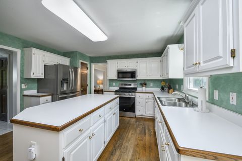 Tiny photo for 1270 North Avenue, Batavia, IL 60510 (MLS # 12492914)