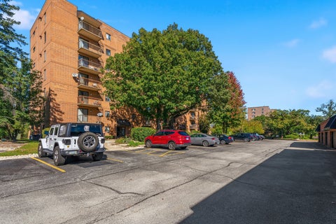 Tiny photo for 5970 Lake Bluff Drive #402, Tinley Park, IL 60477 (MLS # 12770650)