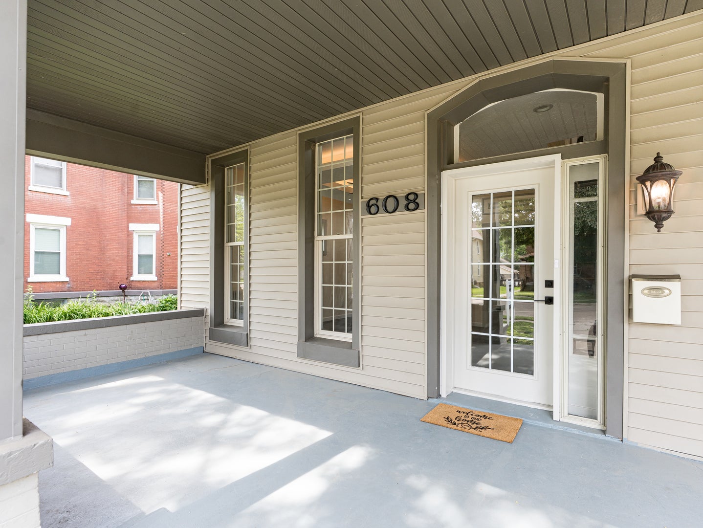 608 2nd Avenue