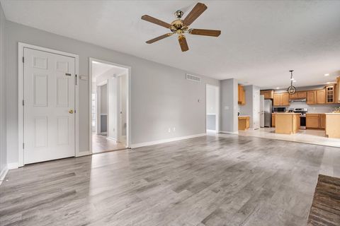 Tiny photo for 23 Breckenwood Court, Bloomington, IL 61704 (MLS # 12458471)