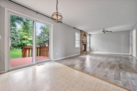 Tiny photo for 23 Breckenwood Court, Bloomington, IL 61704 (MLS # 12458471)