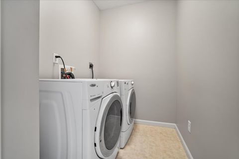 Tiny photo for 23 Breckenwood Court, Bloomington, IL 61704 (MLS # 12458471)